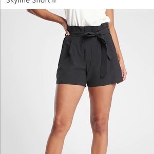 Athleta skyline shorts black sz 10